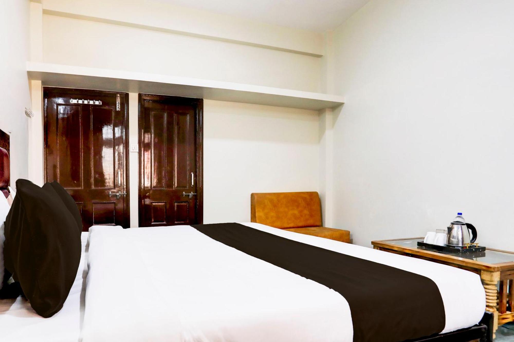 Hotel O The Baba Gest House Indore Exterior photo